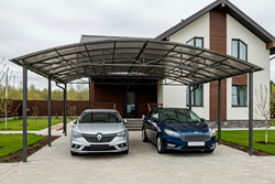 Арочный навес из монолитного поликарбоната