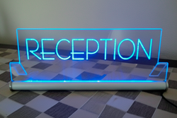 Инсталляции с подсветкой из монолитного поликарбоната